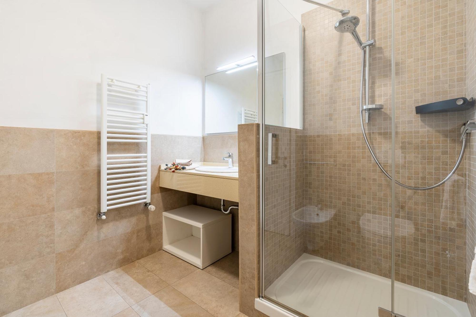 Malenchini, Apartamento *