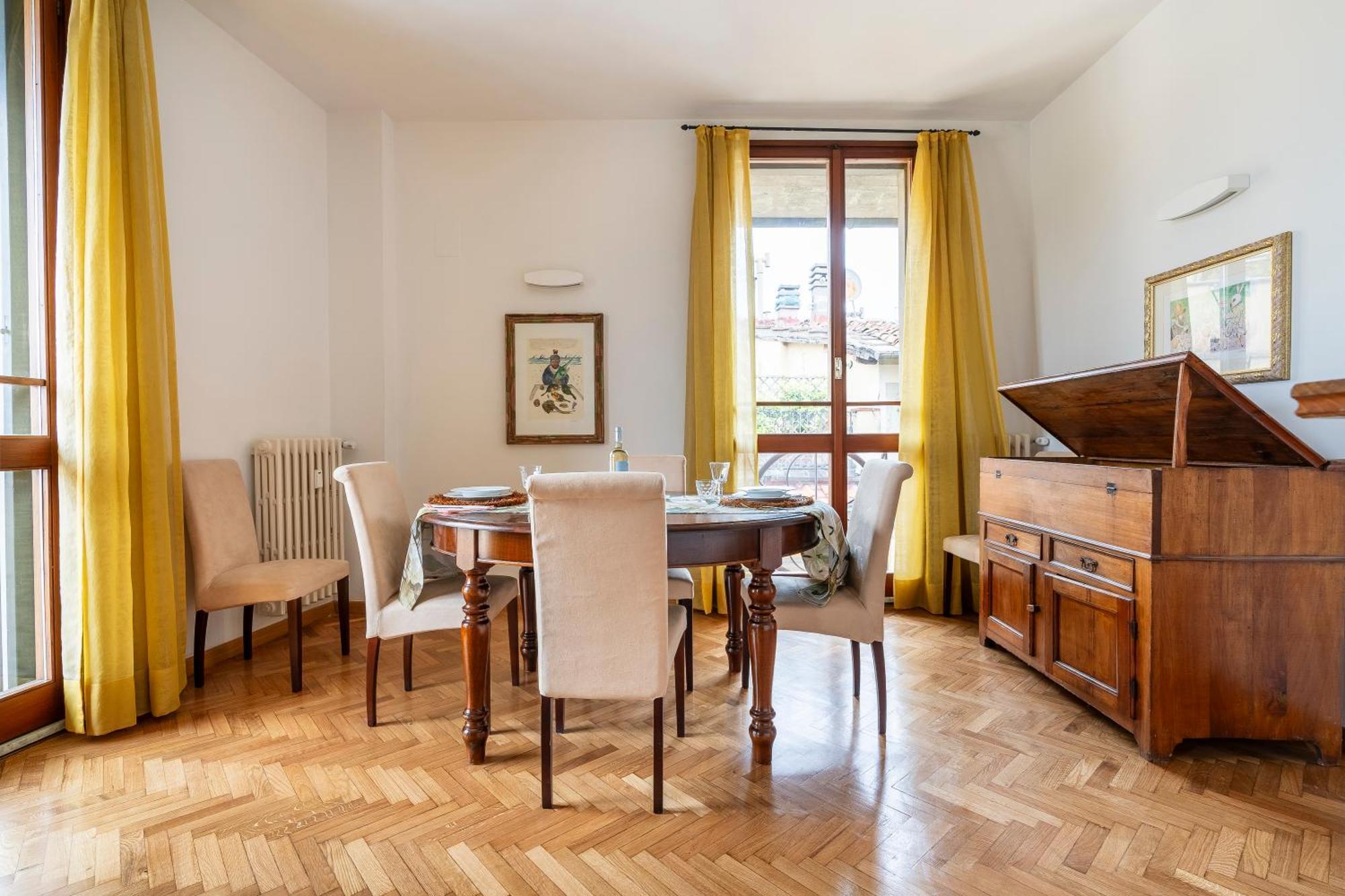 Malenchini, Apartamento